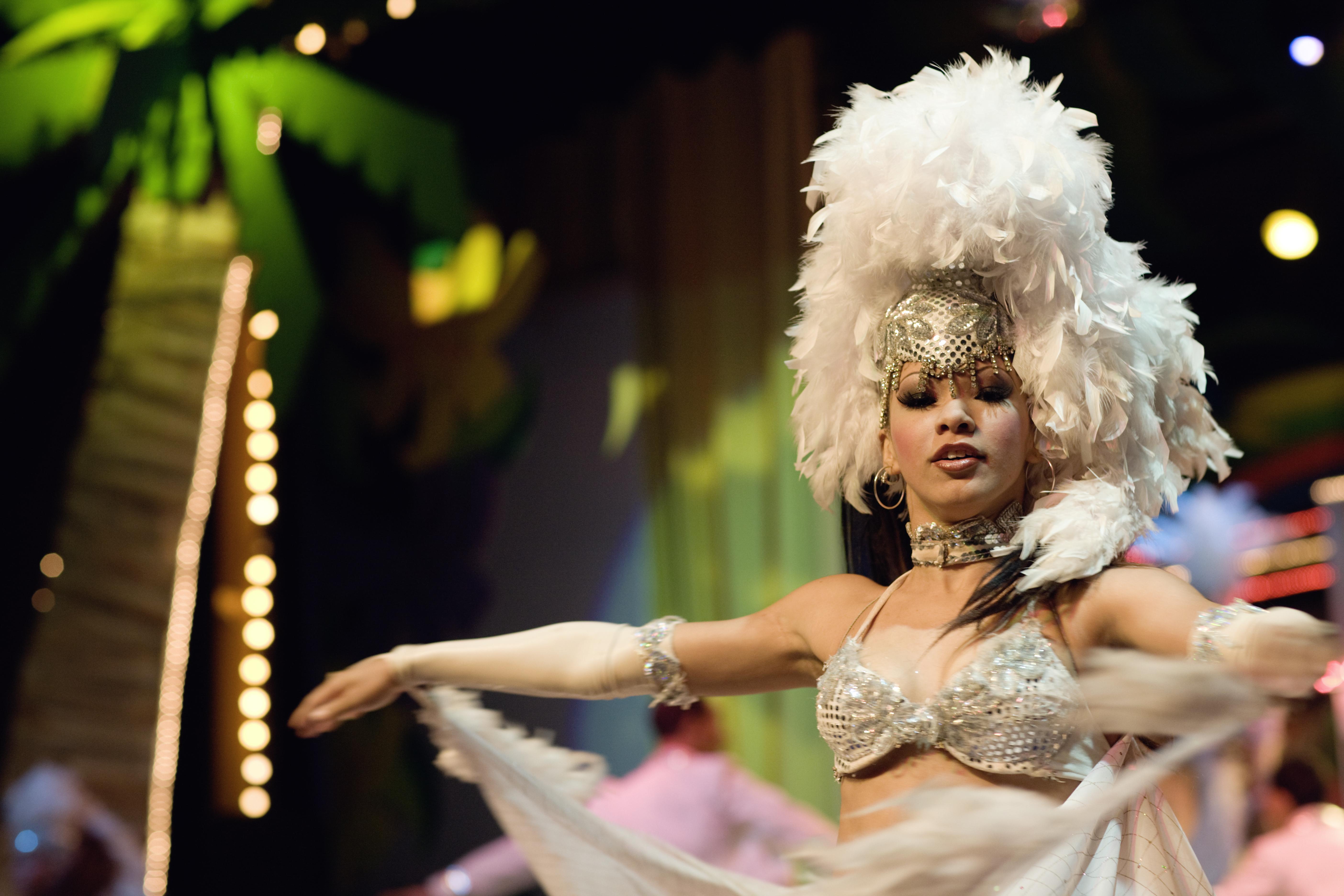 Barcelo Bavaro Palace All Inclusive (Adults Only) Exterior foto A samba dancer