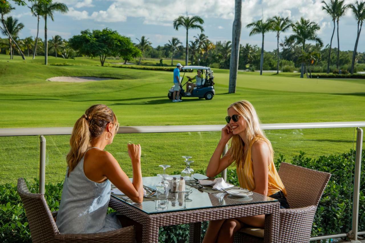 Barcelo Bavaro Palace All Inclusive (Adults Only) Exterior foto Golf course at the resort